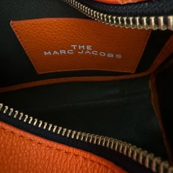 Marc Jacobs Bold Orange Tote Bag - Picture 8 of 8